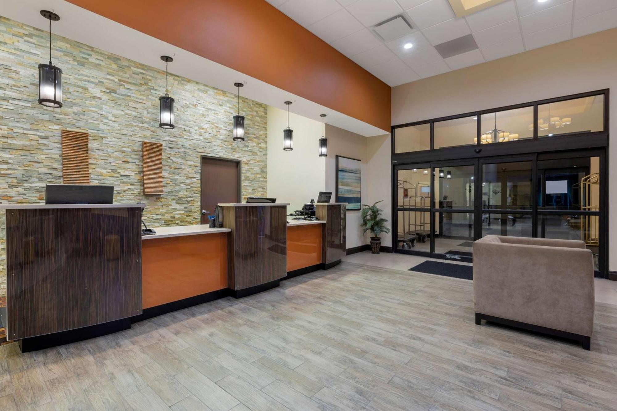 Best Western Plus North Platte Inn & Suites Екстериор снимка